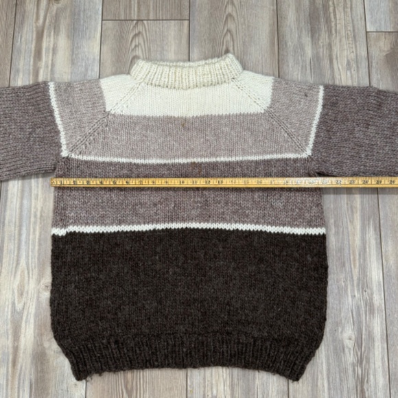 Vintage 70’s Handknit Wool Sweater - Picture 10 of 11